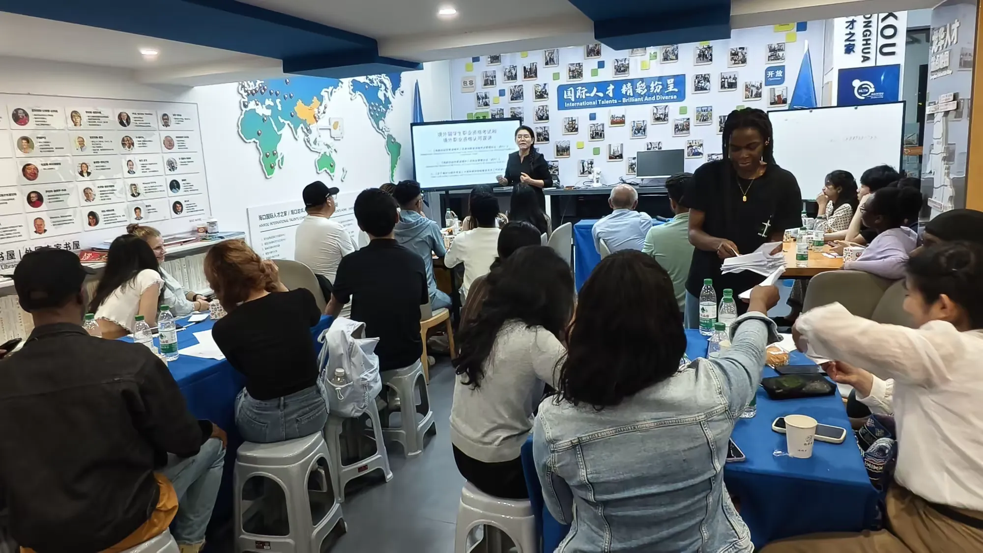 第五期外籍人才创业孵化班进行第三次授课，支持外籍人才创业与融合