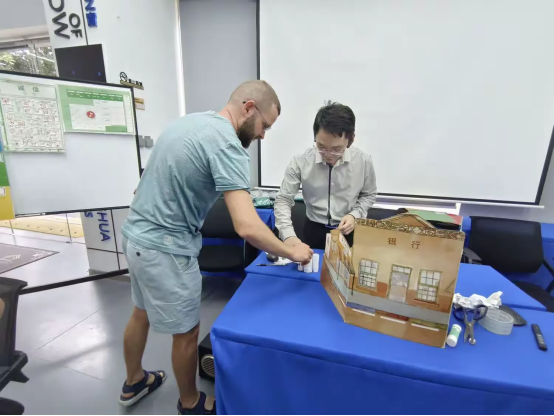 .海口国际人才之家开展第三期自贸港外籍人才创业孵化班第4次授课