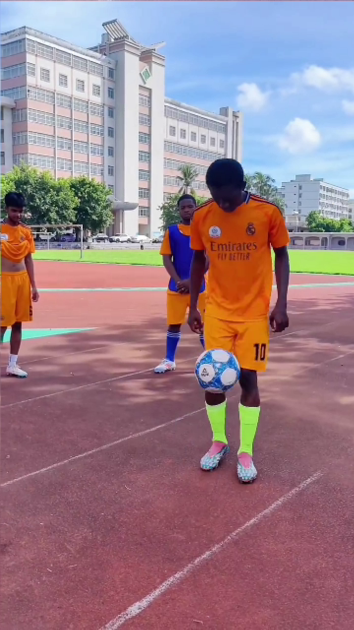 International Talent Football Team Actively Prepares for Upcoming Tournament