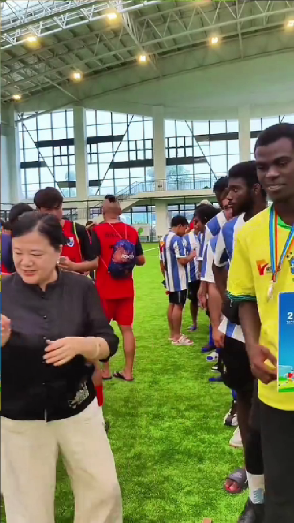 International Talent Football Team Plays in Hainan-HongKong-Macao Tournament