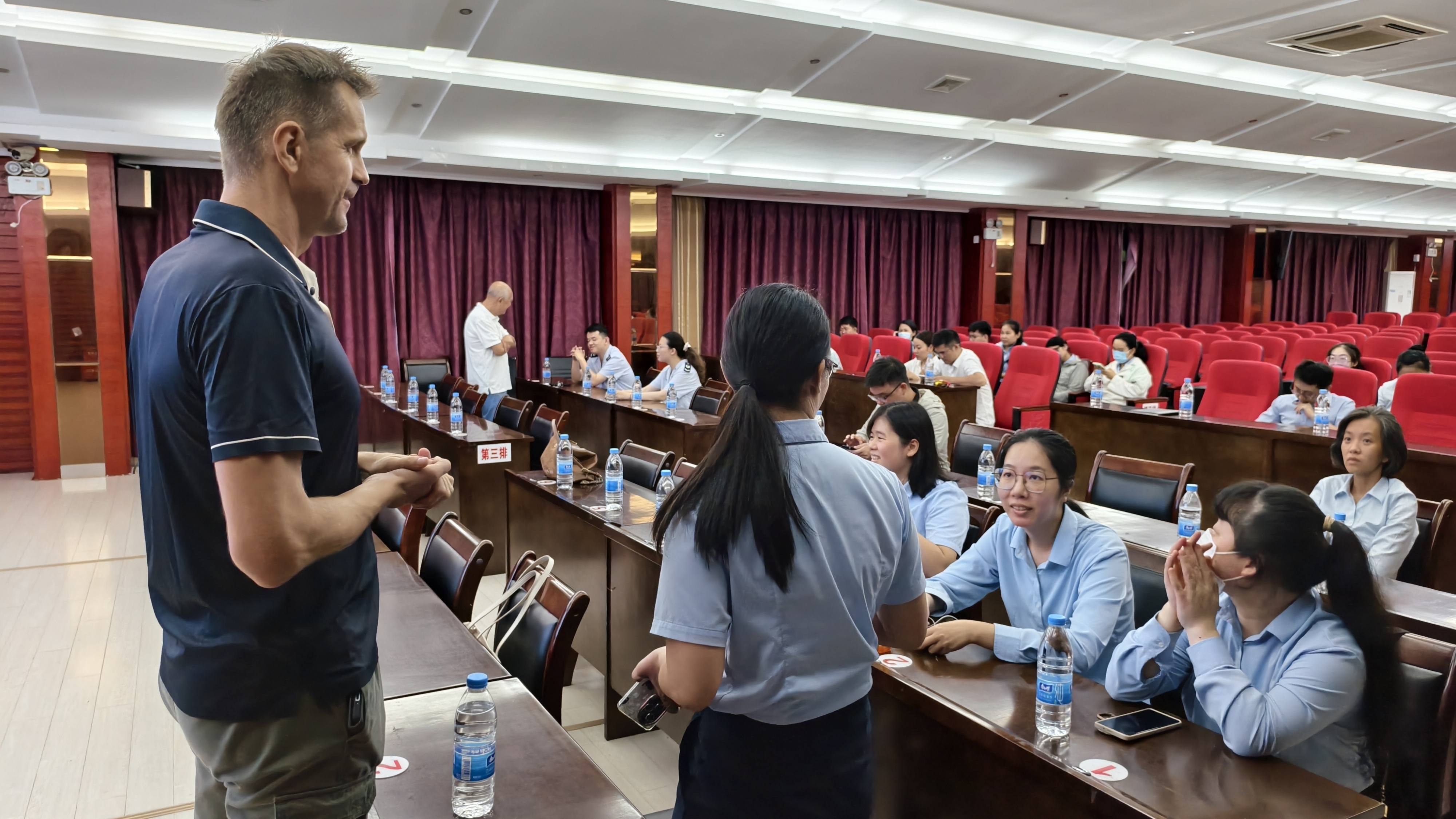English Training Class for Dongfang Government Adminstritive Personnel