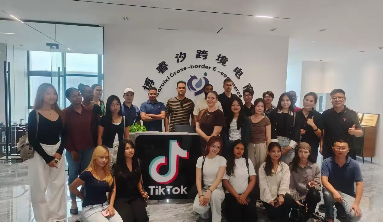 走进企业探商机，跨境出海促合作｜海口国际人才之家开展外籍人才跨境电商企业走访交流活动
